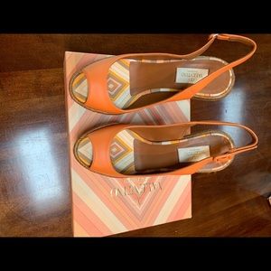 Brand new beautiful Valentino wedges